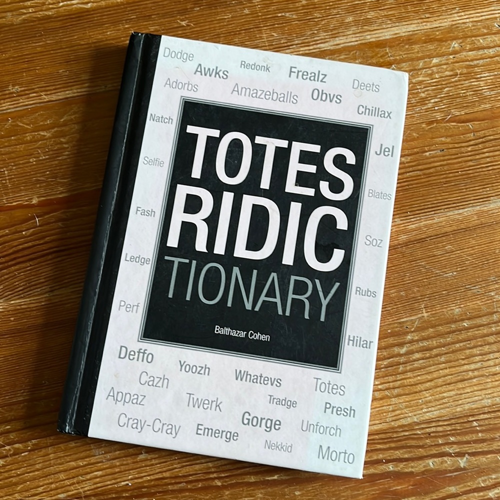 𝅺TOTES Ridictionary hardcover book